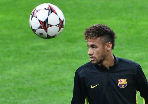 Neymar quer fazer grande estreia no clássico Barça x Real