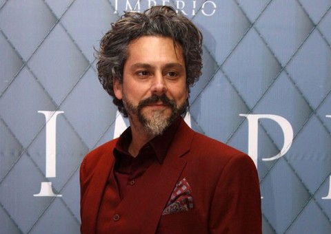 Alexandre Nero barra Paolla Oliveira e é o mais comentado da mídia