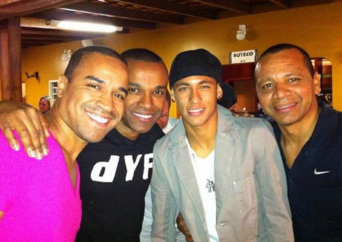 Neymar vira sócio do grupo Só Pra Contrariar