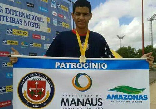 Atleta patrocinado ganha oito títulos em competição internacional