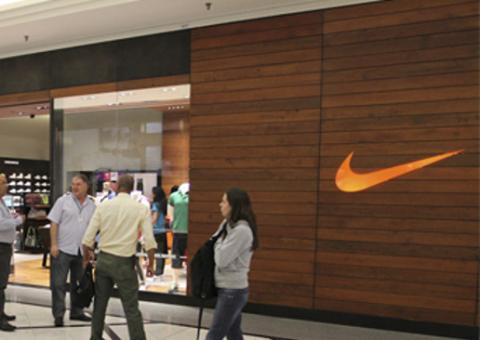 Juiz determina que distribuidora de calçados em Manaus pague dívida à Nike