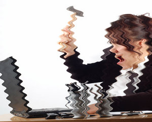 A NET vendendo o que não tem. E você comprando...  