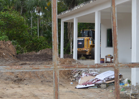 Implurb notifica obra irregular no corredor do Mindu