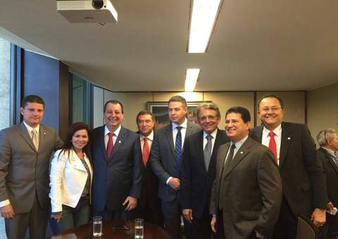 Omar é escolhido para coordenar  bancada do Amazonas