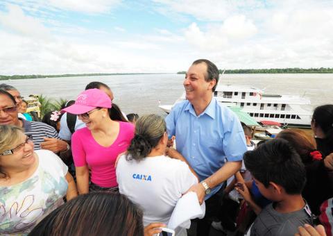 Omar anuncia investimentos de R$ 237 milhões infraestrutura, educação e saúde