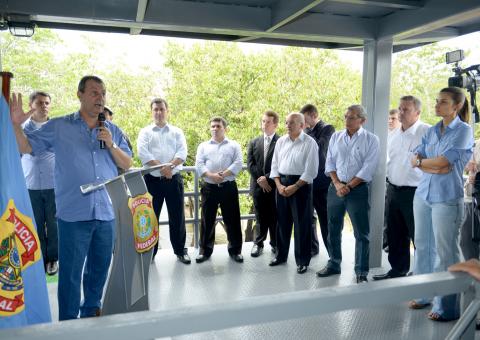 Omar Aziz defende aumento do efetivo da Polícia Federal para combater o tráfico na fronteira