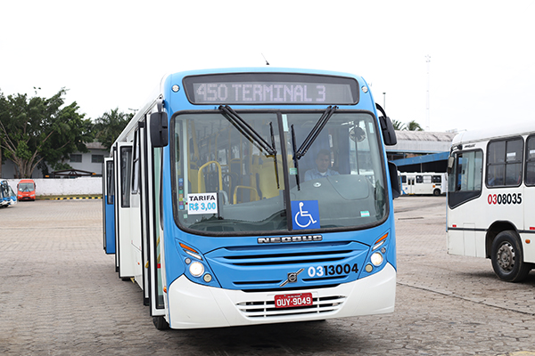 Viação São Pedro recebe 20 ônibus novos