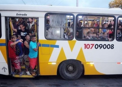 Nova greve de ônibus programada para segunda-feira em Manaus