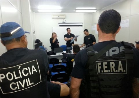 Operação da Polícia Civil cumpre mandados contra tráfico de drogas
