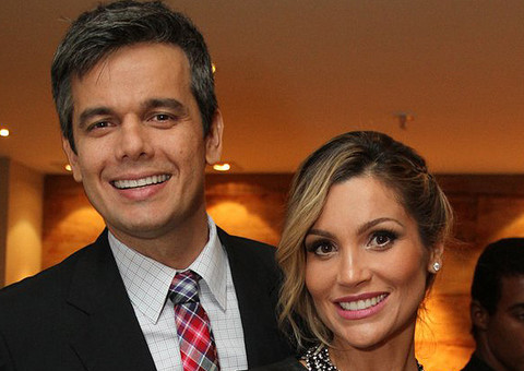Flávia Alessandra e Otaviano Costa posam sensuais e revelam que não usam mais aliança
