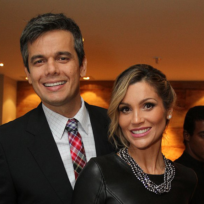 Flávia Alessandra e Otaviano Costa posam sensuais e revelam que não usam mais aliança