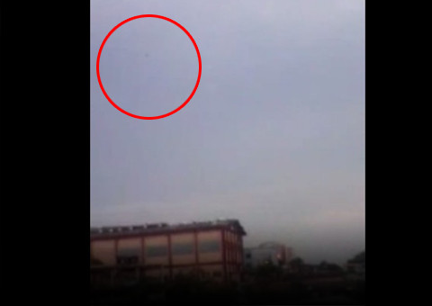 OVNI é filmado sobrevoando Manaus nesta terça-feira