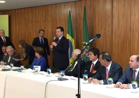  Omar Aziz participa de reunião  PSD com Dilma