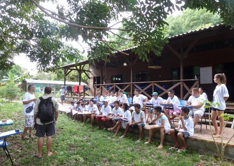 Amazonas Energia realiza o 8º Curso de Agentes de Praia no rio Uatumã