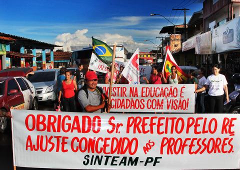 Prefeito de Presidente Figueiredo dá aumento de 10% aos professores  