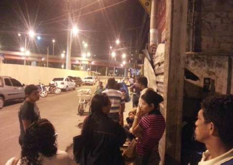 Fila no PAC São José já está grande às 3h da madrugada