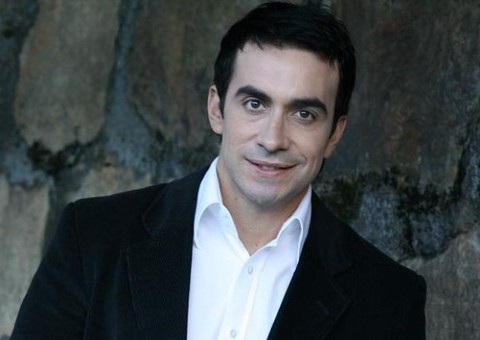 Padre Fabio de Mello revela “Tive boas experiências de namoro”