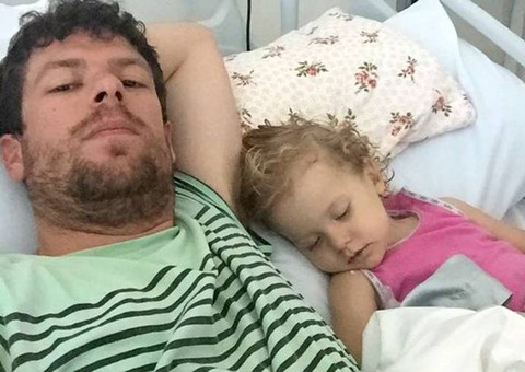 Pai é preso por dar óleo de maconha a filha com doença terminal