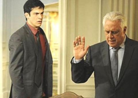 Félix vai descobrir passado homossexual de César