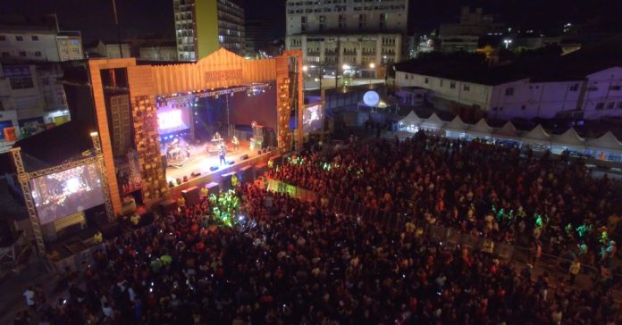 palco-da-banana-no-terceiro-dia-do-festival-passo-a-paco-2019-foto_-manauscult-696x364.jpg