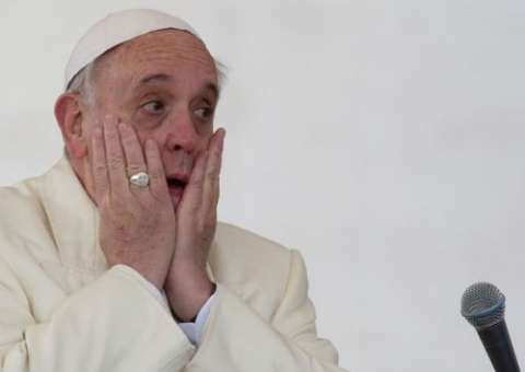 Papa Francisco diz palavrão durante celebração