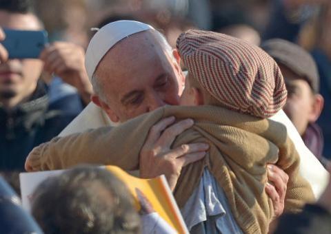 Papa Francisco é eleito personalidade do ano pela 'Time'