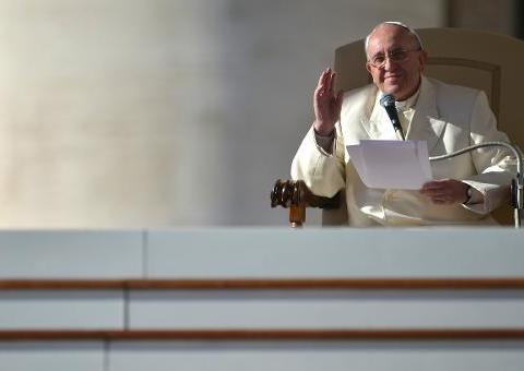 Papa homenageia Mandela por ter construído nova África do Sul