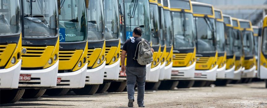 Artur Neto culpa sindicalistas por greve ilegal de ônibus