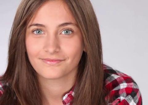 Filha de Michael Jackson é internada no hospital após tentativa de suicídio