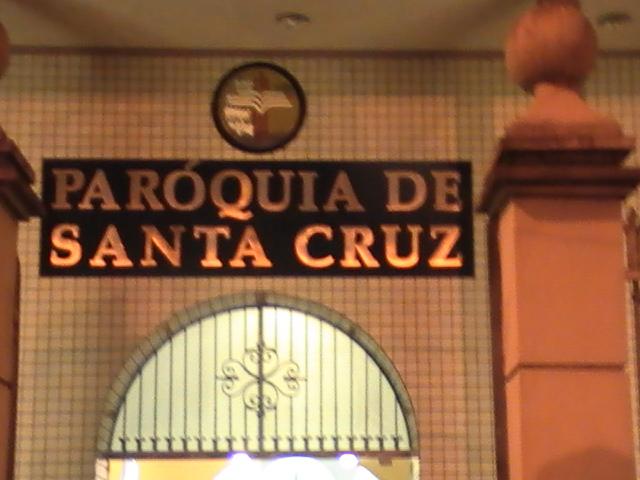 Padre paróquia Santa Cruz é imobilizado por assaltantes