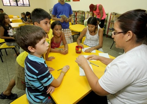 Brinquedos reciclados são destaques do Parque Cidade da Criança