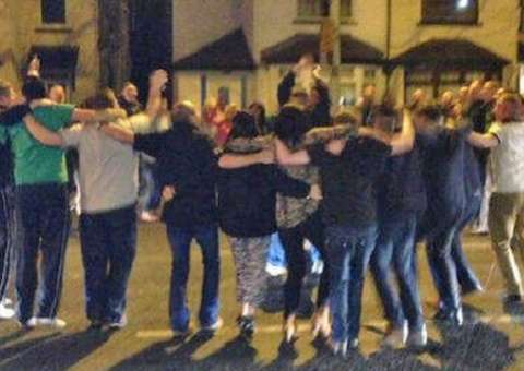 Mais de 60 jovens passam mal antes de show na Irlanda do Norte