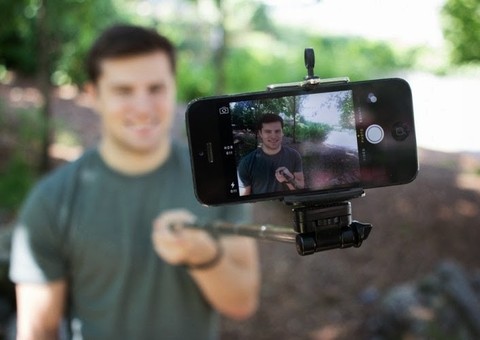 Pau de selfie começa a ser proibido em museus