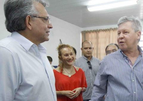 Pauderney antecipa em dois meses saída da Semed  