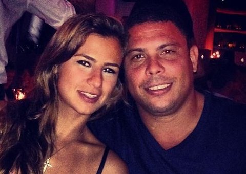  Ronaldo circula sem aliança e rumores de separação começam