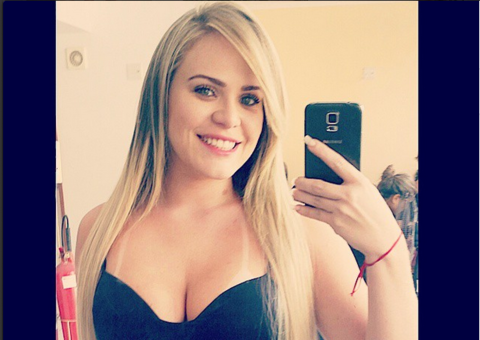 Vaza foto de ex-BBB Paulinha nua com suposta namorada