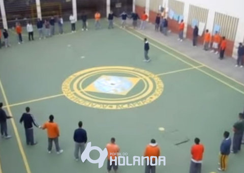 Agentes penitenciários gravam grito de guerra do PCC