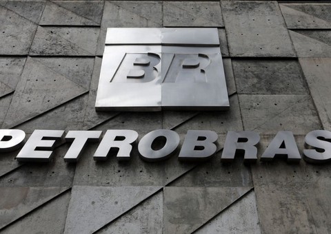 Prejuízo com ações da Petrobras leva acionistas à Justiça também no Brasil