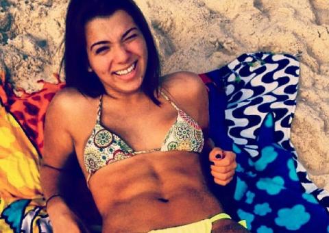 Maurício Mattar critíca exposição de filha e mãe rebate "devia pagar a pensão"