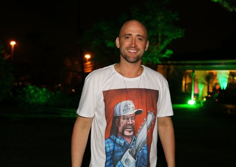 Paulo Gustavo diz que não gosta de tirar foto com fãs