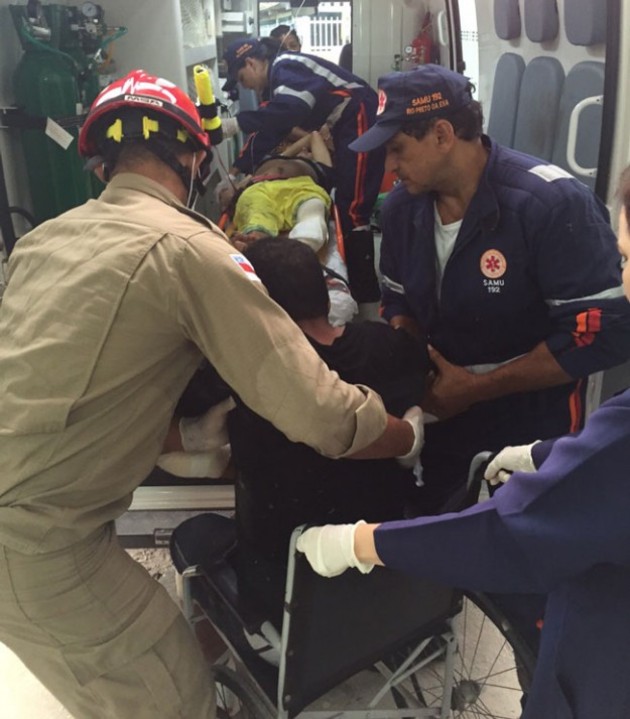 Colisão de motocicletas deixa cinco pessoas feridas na AM-010