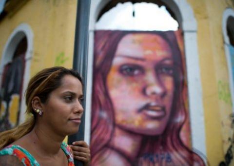 Anarkia Boladona, uma grafiteira em defesa dos direitos da mulher 