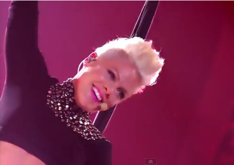 Pink libera prévia do novo DVD