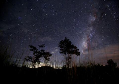 Planeta encontrado flutuando sem estrela no espaço