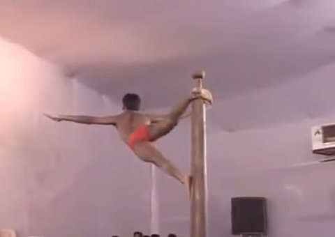 Pole dance indiano surpreendente