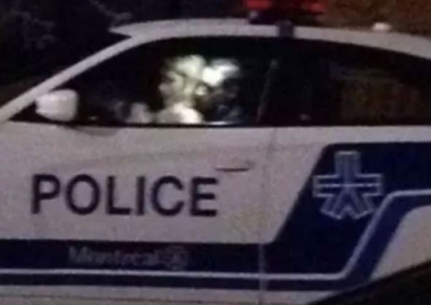 Policial é flagrado transando com mulher dentro de viatura