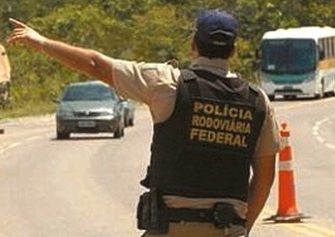 Acidente na BR-174 deixa pelo menos um morto