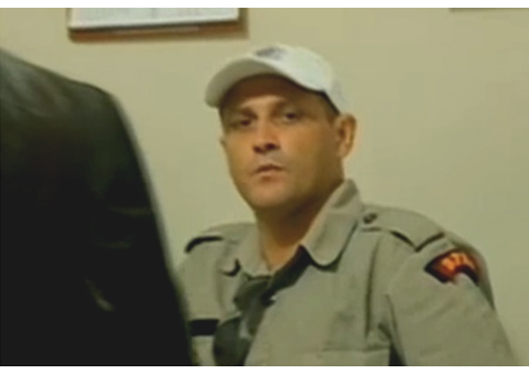 Policial casado é traído pela amante e é preso por torturar o "pé de pano"