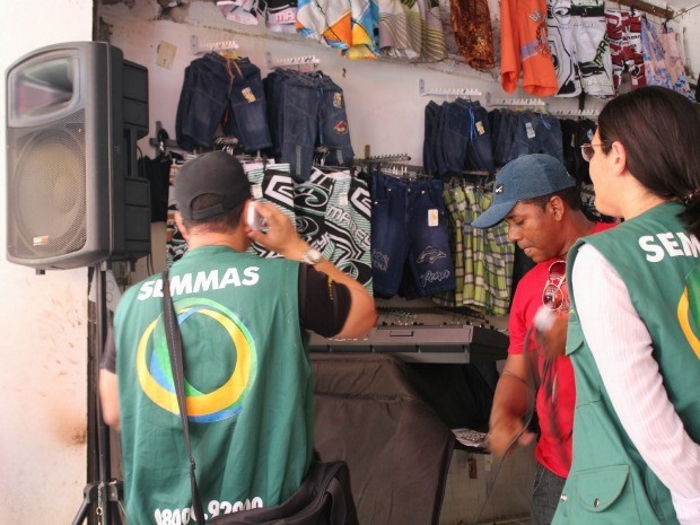 Combate à poluição sonora é iniciado em áreas comerciais 