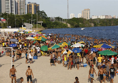 Fiscalização na praia da Ponta Negra é reforçada